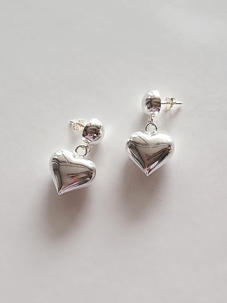 [BLACKPINK&#039;s sale] Grand Amour Silver Heart Earring.
